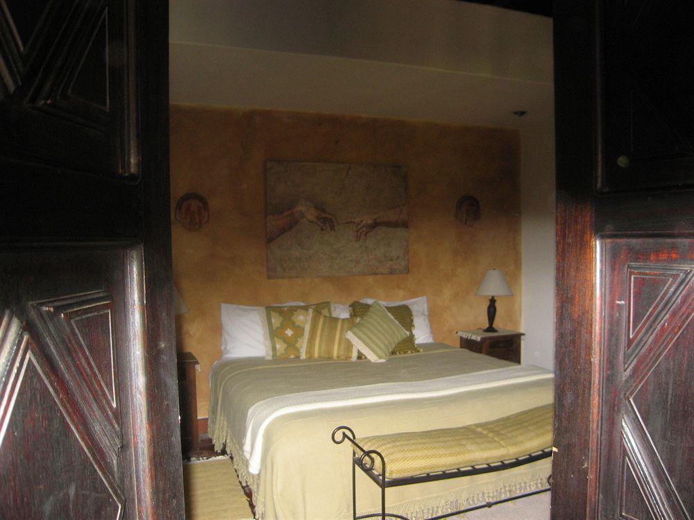 La Casa De Don Pedro Hotell Antigua Exteriör bild